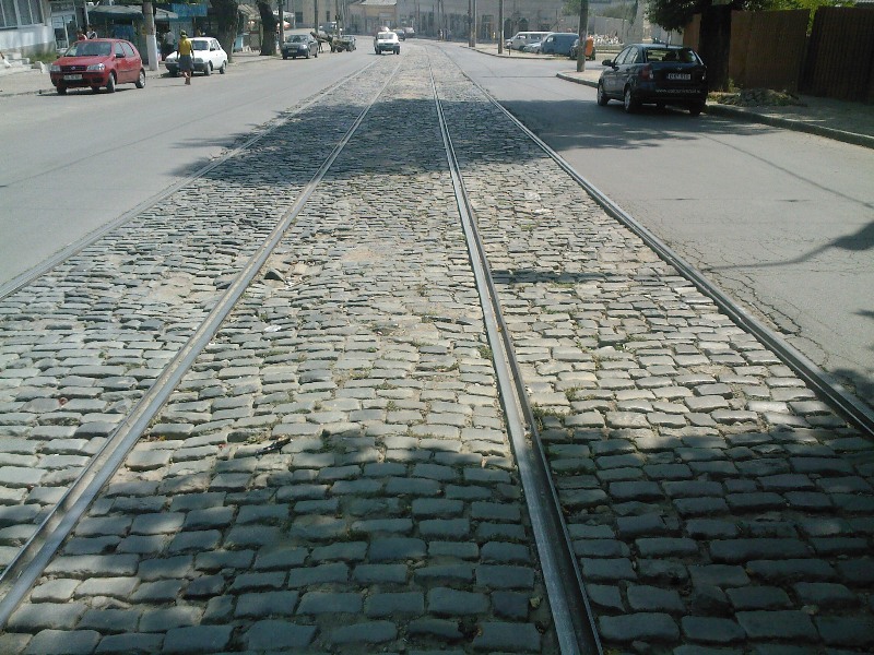 1668 - Linia de tramvai spre gara - aspect (05.08.2008).jpg
