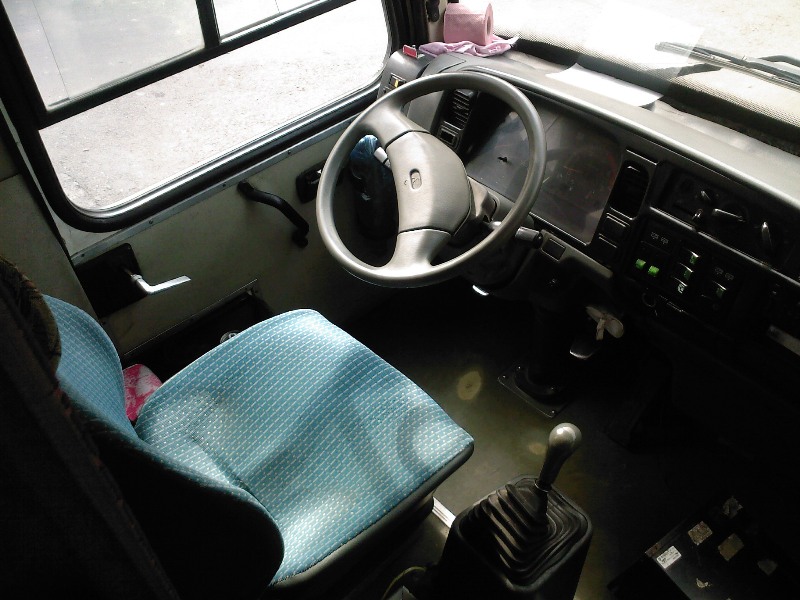 2198 - MAY cabina soferului (20.09.2008).jpg