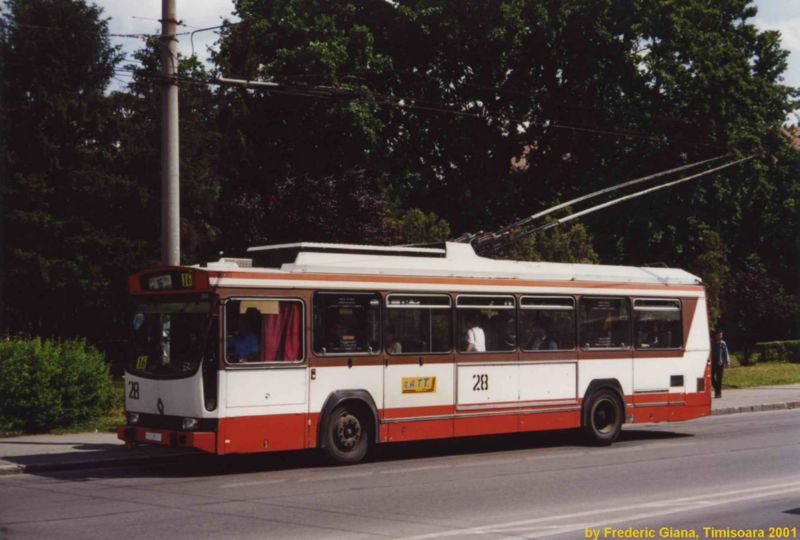 28-Trolleybus Berliet ER100 ex-Lyon &#224; Timisoara 2001 _032.jpg