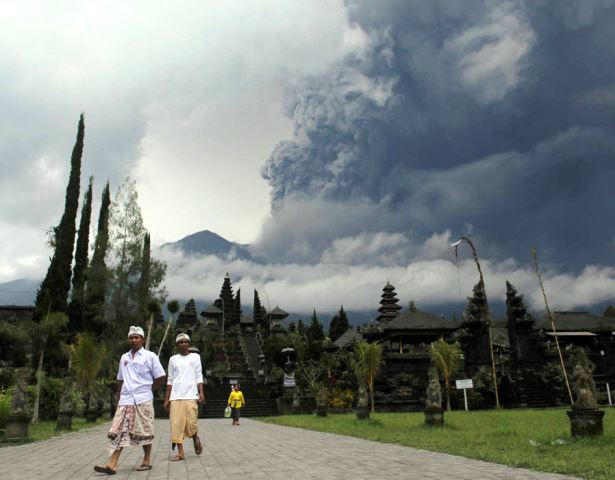 eruptie-bali-1.jpg