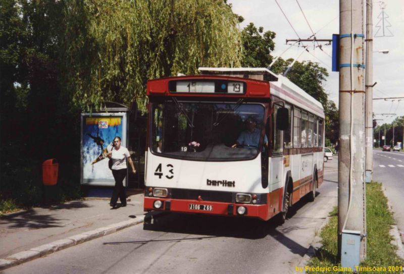 43-Trolleybus Berliet ER100 ex-Lyon &#224; Timisoara 2001 _031.jpg