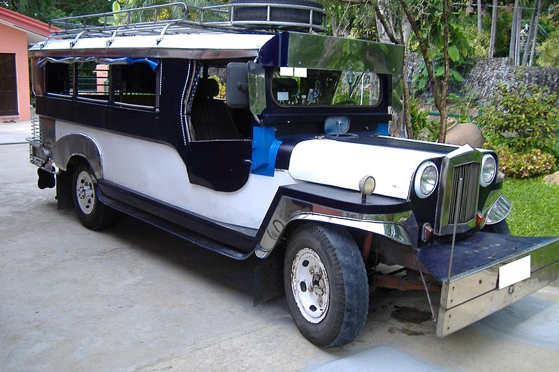 800px-Philippine_jeepney.jpg