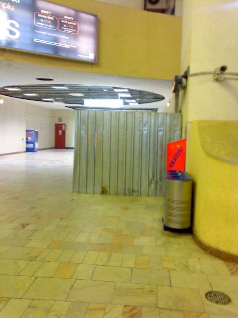 In the mercy of hard roof TRAM CLUB ROMANIA :: Vizualizare subiect - Scările rulante si lifturile de  acces la metrou