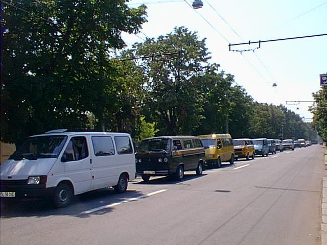 maxi-taxi  2001(poza apartine cotidianului Viata Libera).JPG