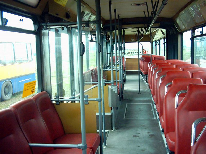 Omnibuscenter Sibiu -interior 129f.JPG