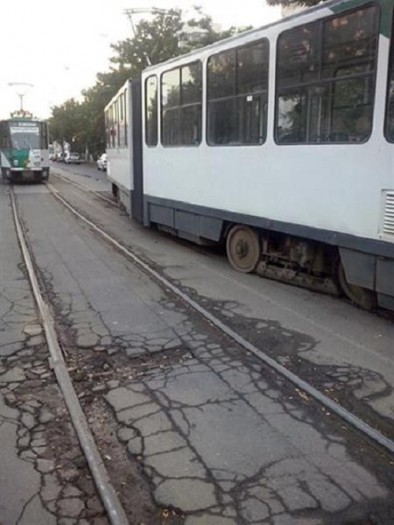 reabilitare-linii-tramvai-Ploiesti.jpg
