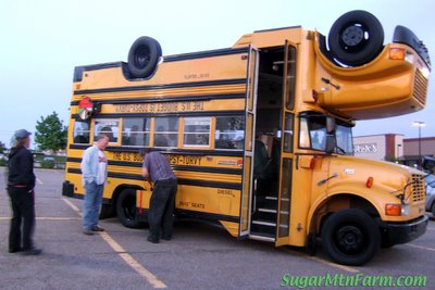 Upside-down double bus 2.jpg