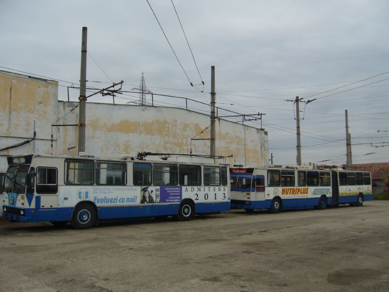 01-116+105-P1480788.jpg