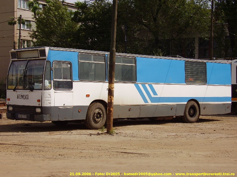 02.jpg