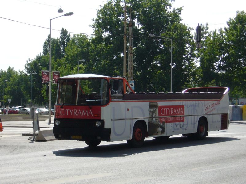 0FKB-869-P1370672.jpg