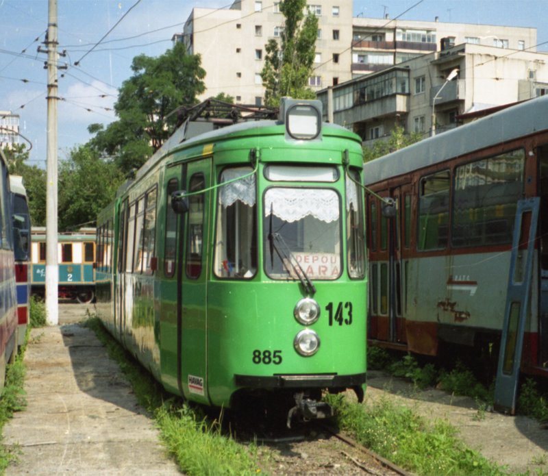 143.jpg