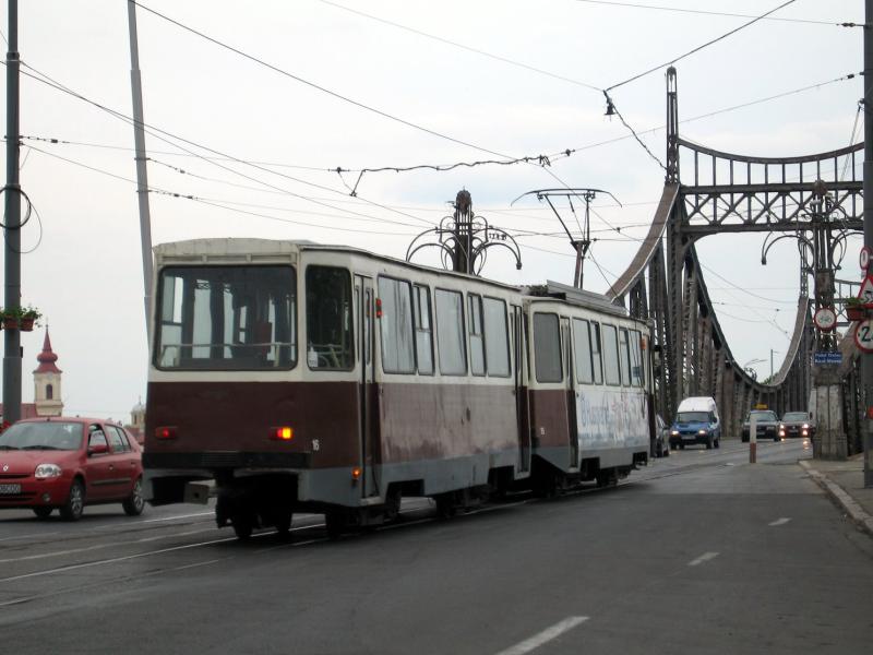 15-16b.JPG