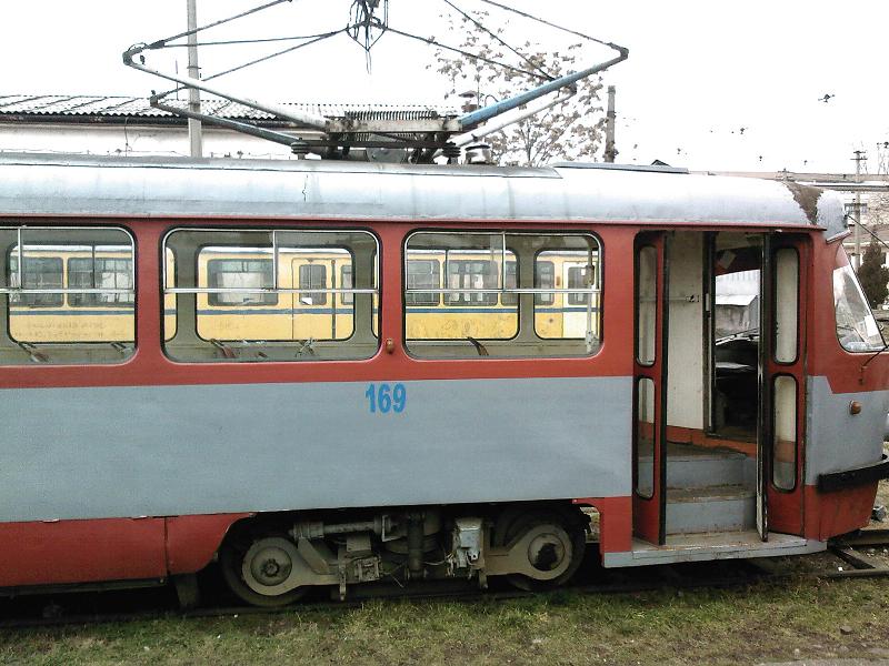 169 lateral.JPG