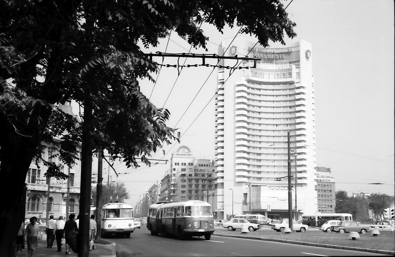 1971 intercontintal.jpg