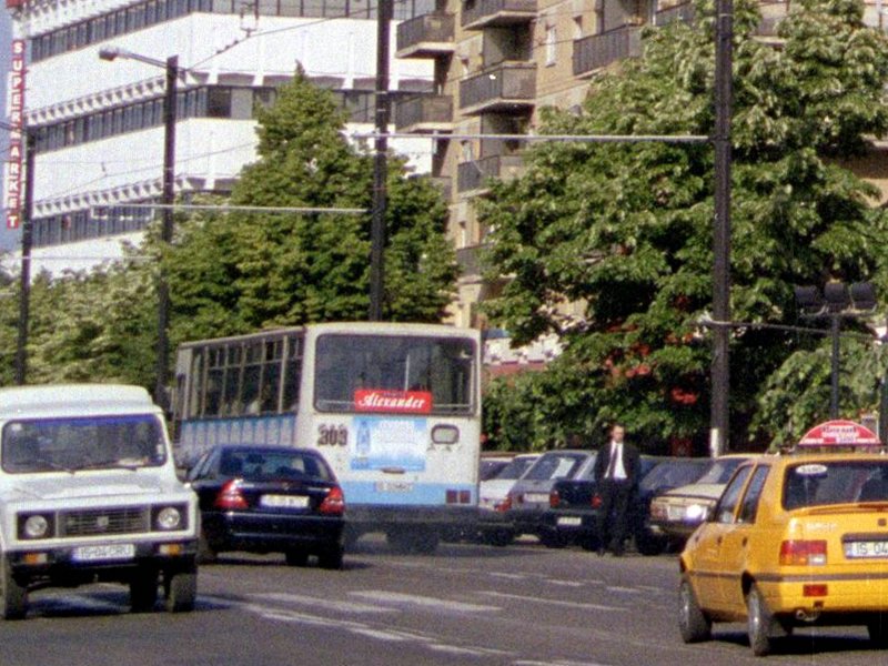 2002-2.jpg