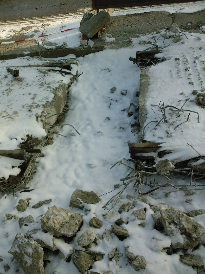 3293 - Portiune lipsa (28.12.2008).jpg