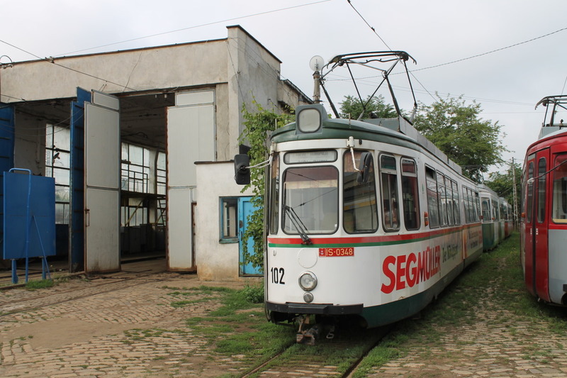 102.jpg