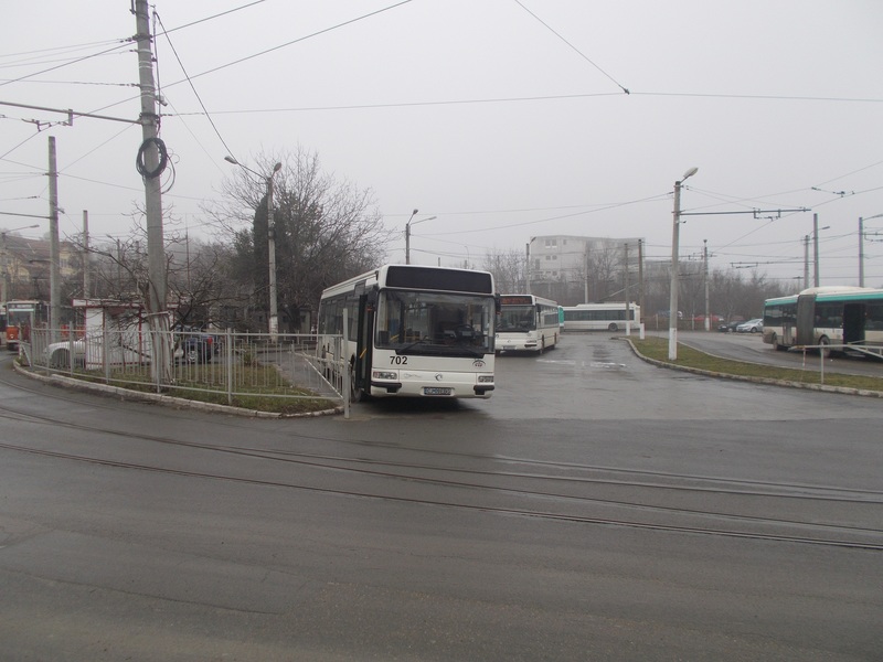 702.JPG