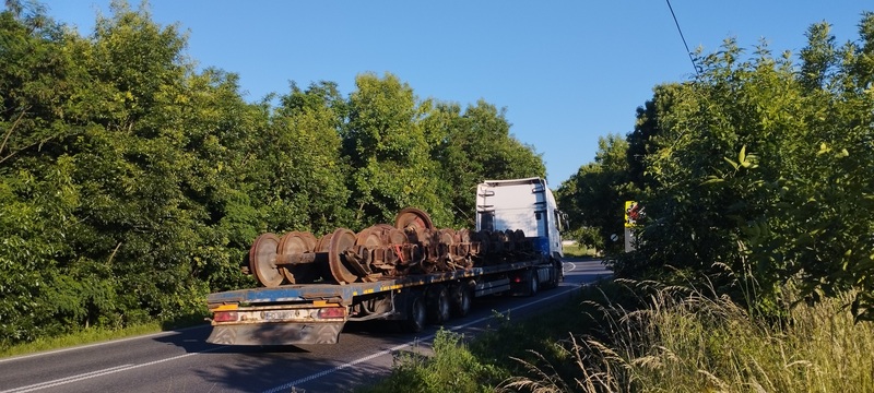 Camion boghiuri.jpg