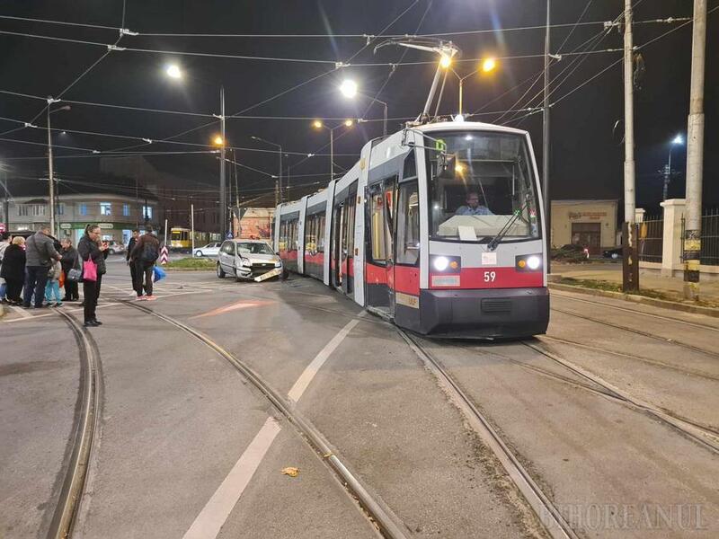 accident-masina-tramvai-oradea-31102024-4.jpg