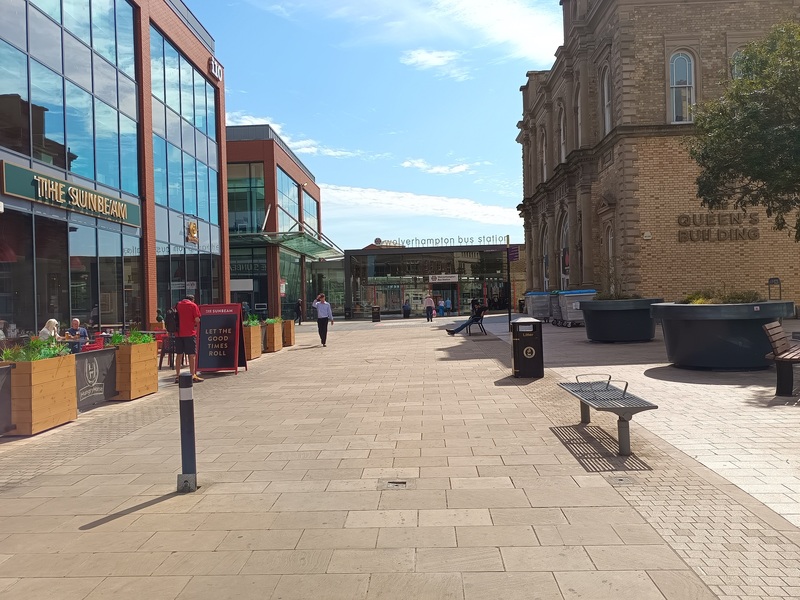 Autogara Wolverhampton.jpg