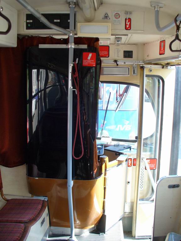 35 Interiorul lui 74 - 1.JPG