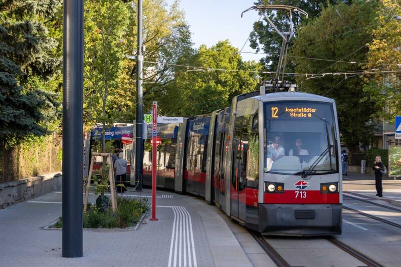 9145_198-Wien_Linie-12.jpg