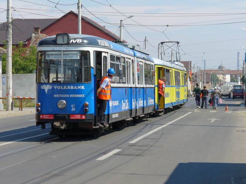 38 1864 cu 35 - in drum spre depoul Uta.JPG