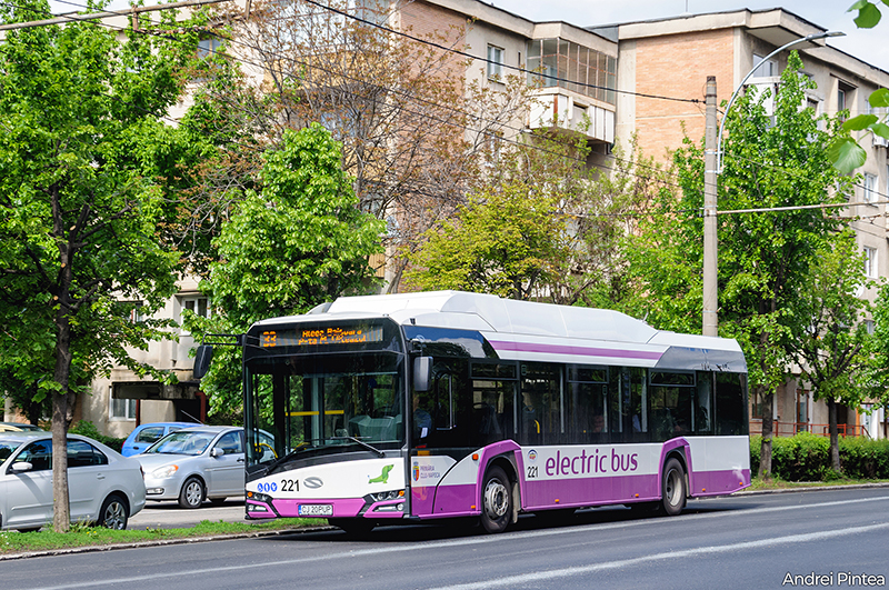 221-1.jpg