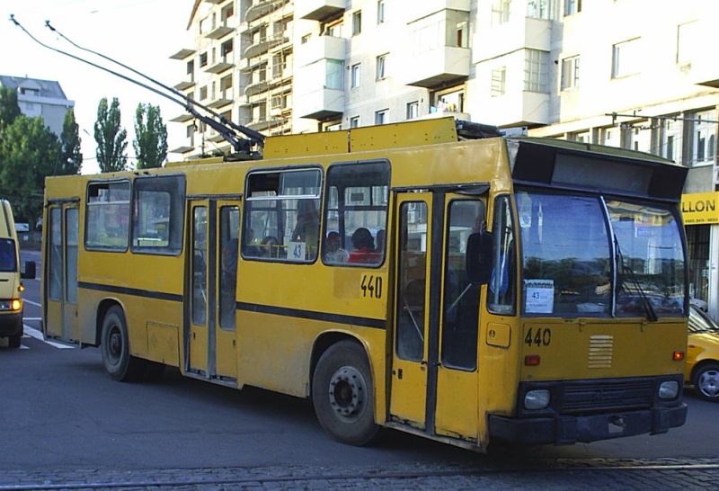 440-03.jpg