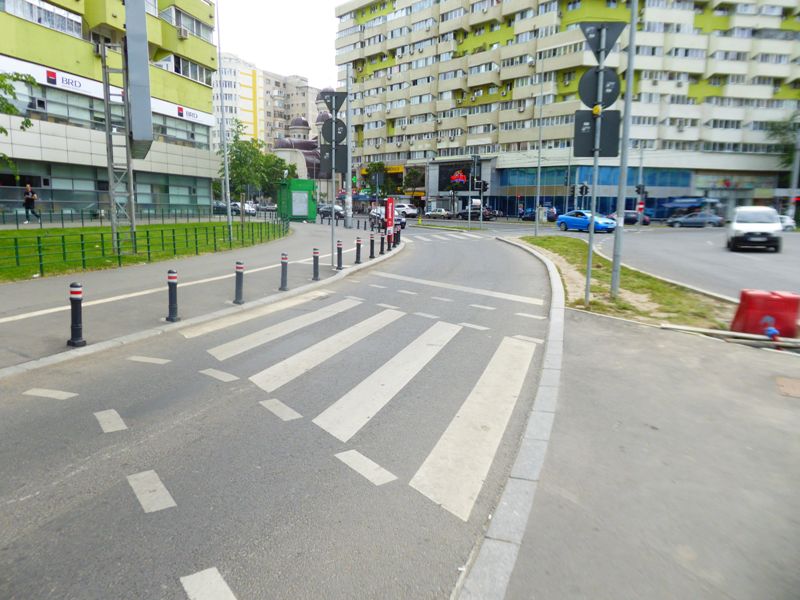 Bucuresti, 15 iunie 006.jpg