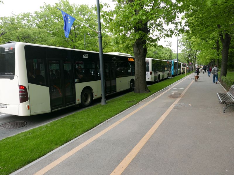 Bucuresti, 9 mai 001.jpg