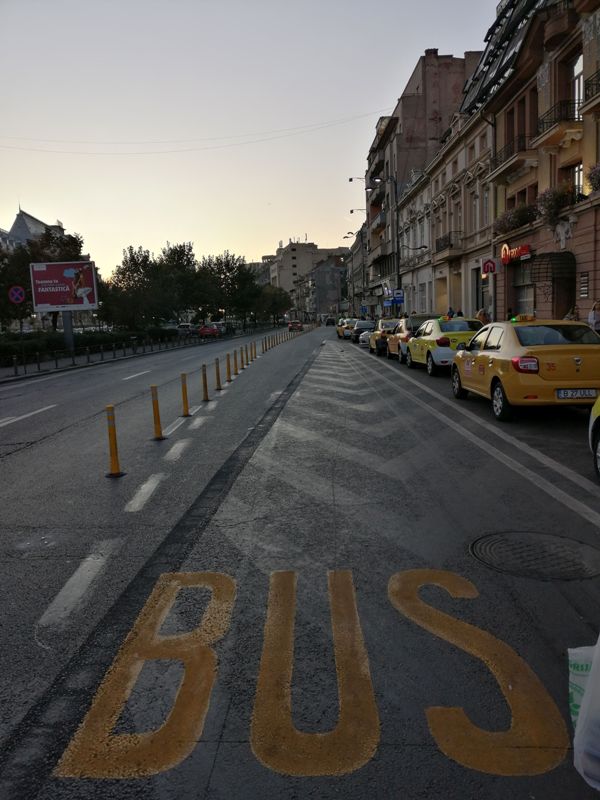 Bucuresti, 1 octombrie 003.jpg