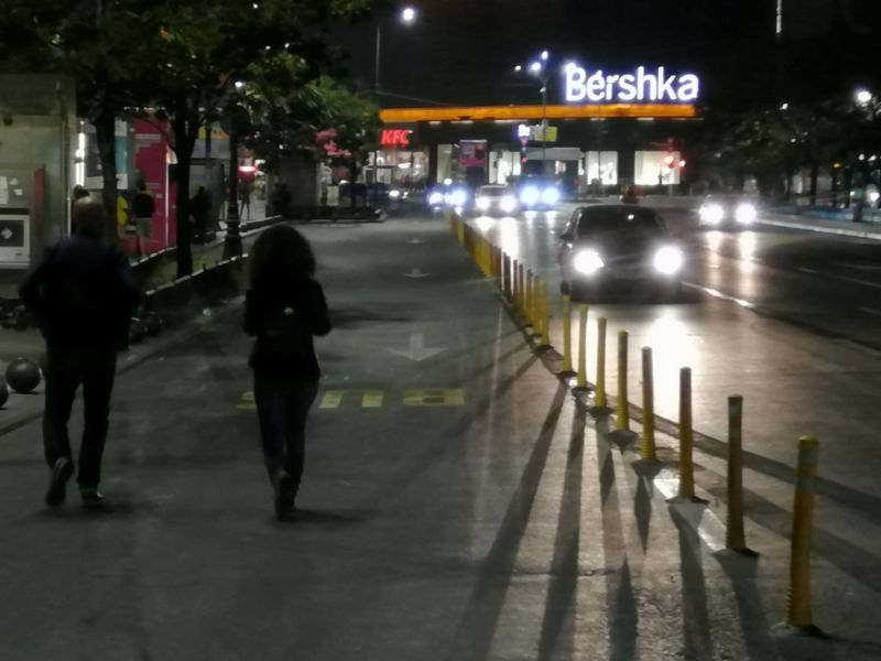 Bucuresti, 1 octombrie 004.jpg