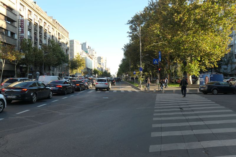 Bucuresti, 7 octombrie 003.jpg