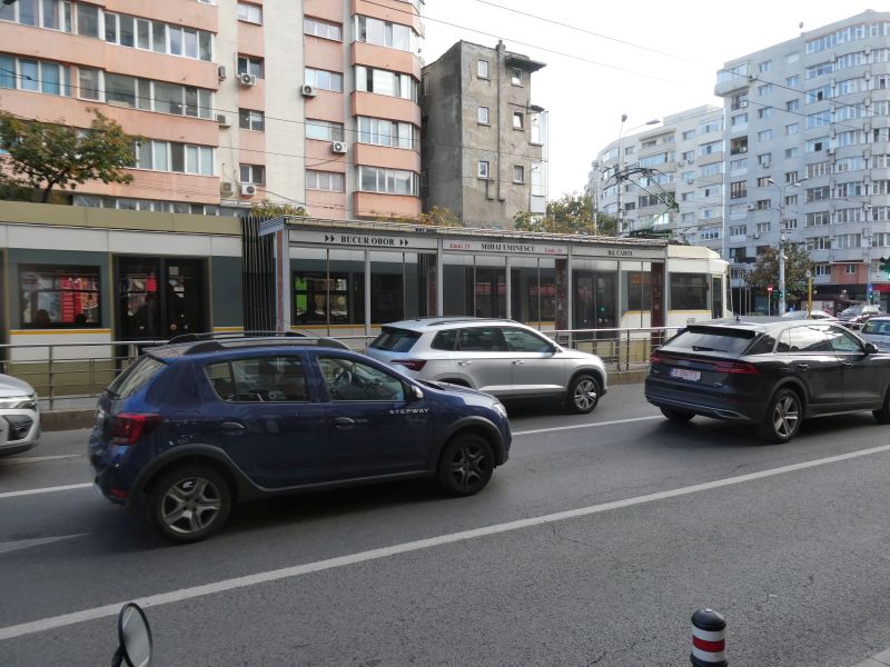Bucuresti, 17 octombrie 003.jpg