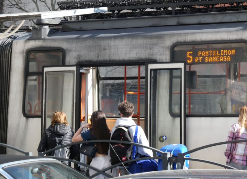 Bucuresti, 7 aprilie 005.jpg