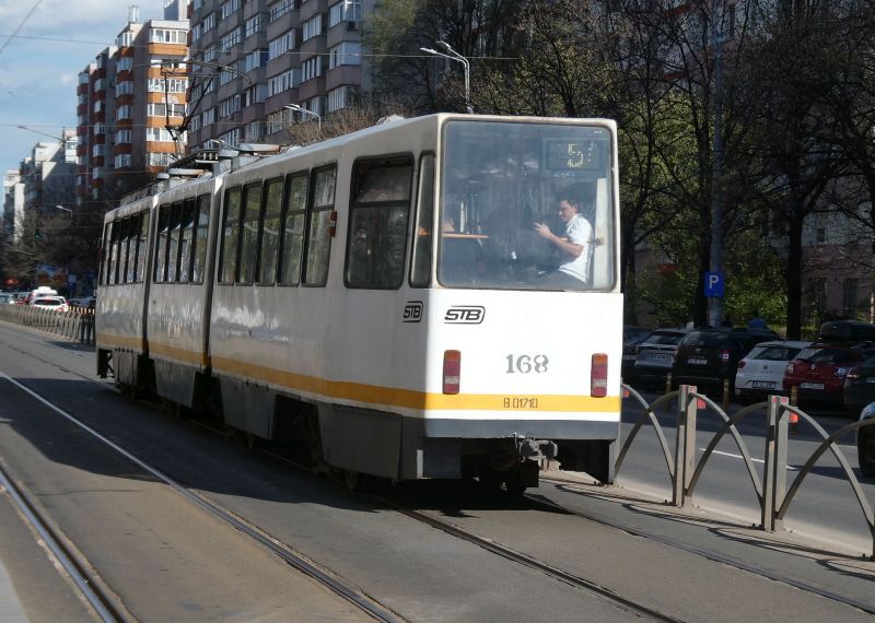 Bucuresti, 7 aprilie 004.jpg