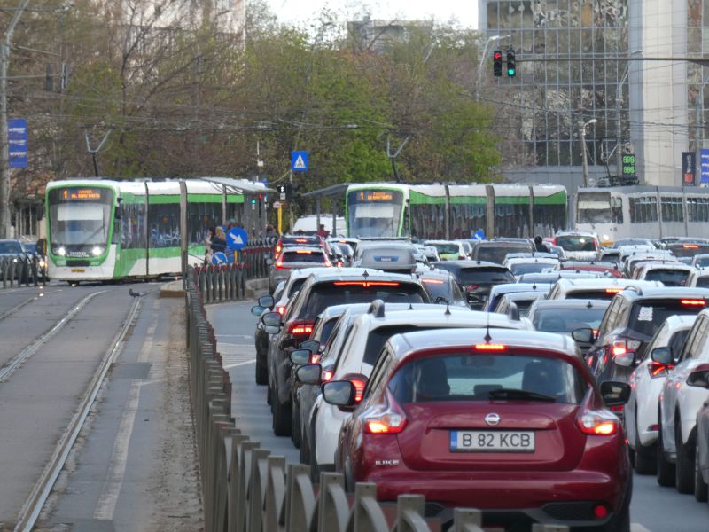 Bucuresti, 8 aprilie 003.jpg