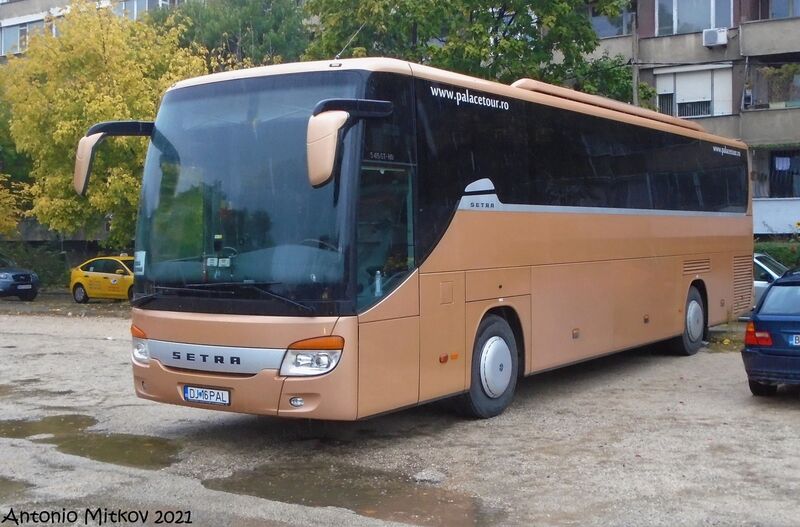 Setra S415GT-HD from Craiova.jpg