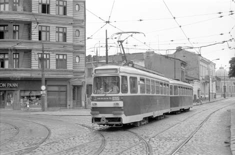81-084-037A.jpg