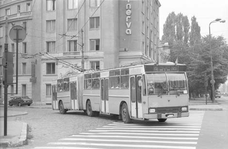 81-085-002.jpg