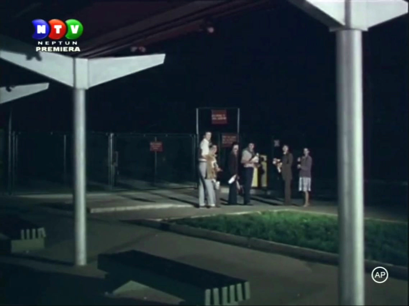 Acasa (1984).mkv_20150113_003528.281.jpg