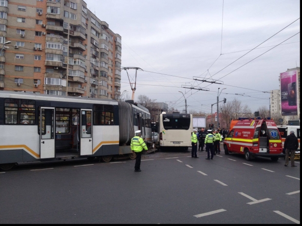 accident_ratb_51634700.jpg