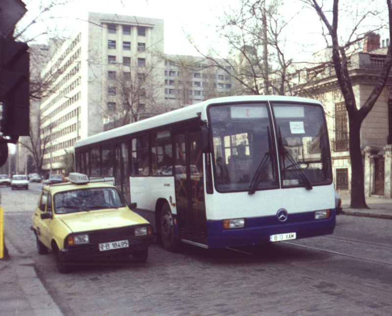 B13XAM.jpg