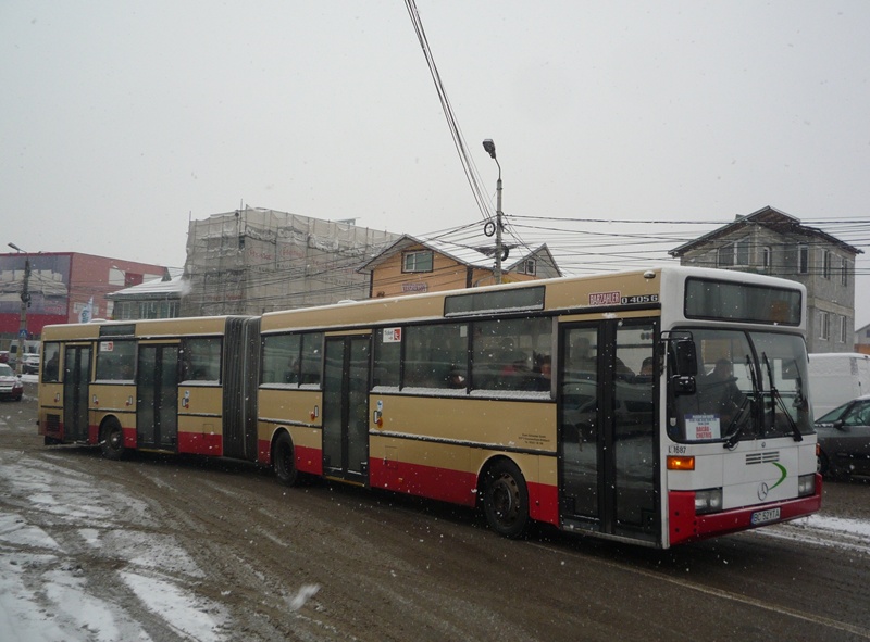 BC 52 YTA.JPG