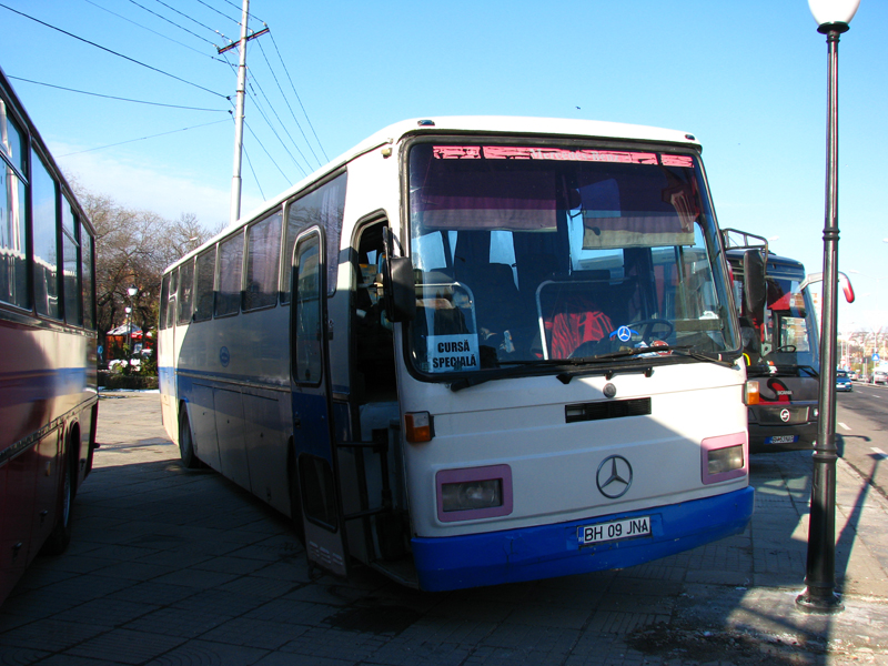 BH 09 JNA.jpg