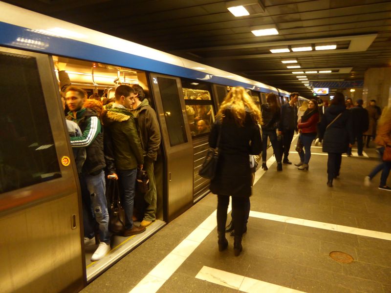Blocaj metrou, 29 martie 005.jpg