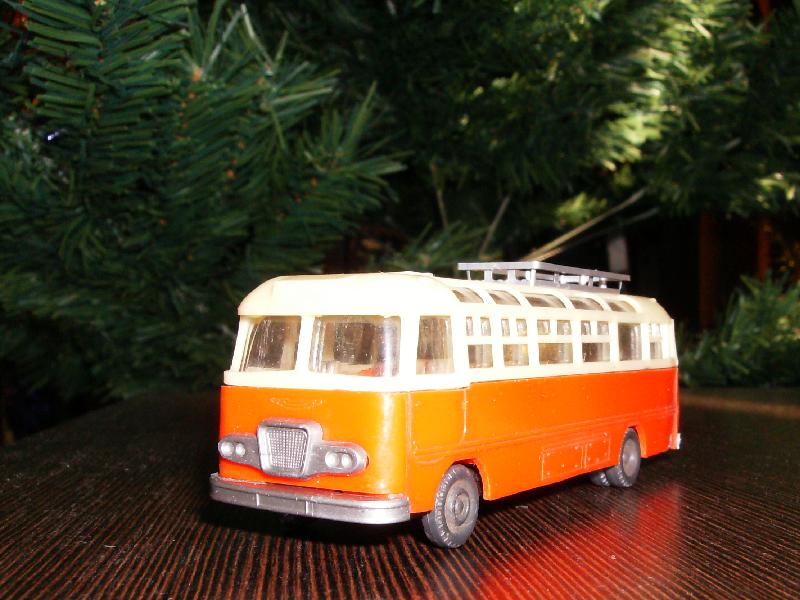 bus2.JPG