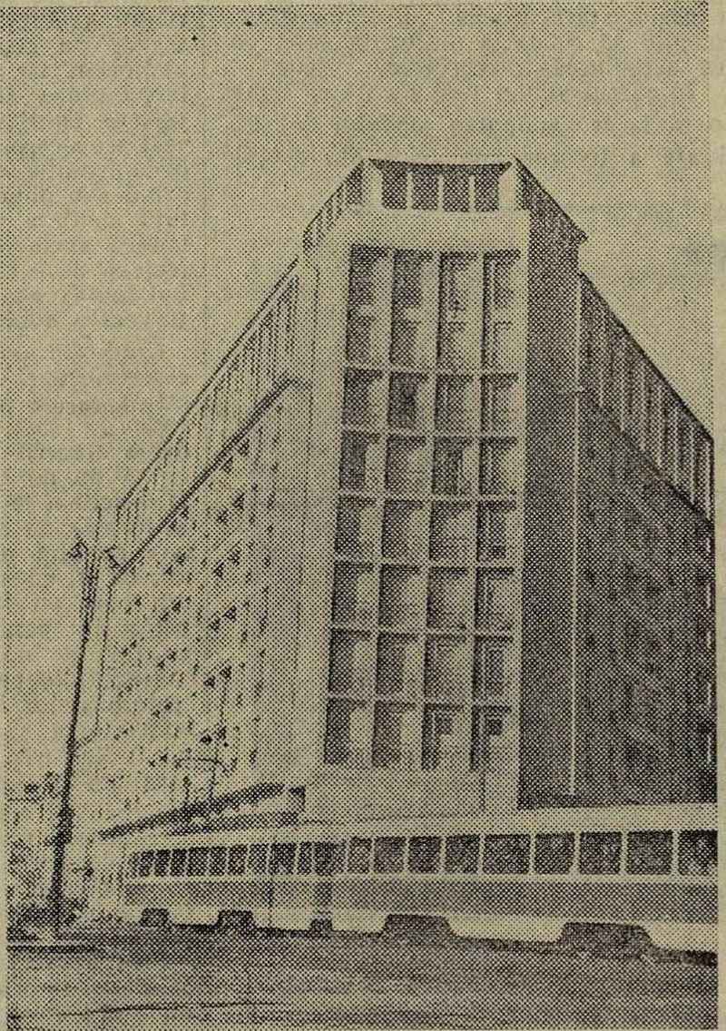 foto_bloc-pta-senatului_colt-cu-calea-victoriei-rl-din-13011961.jpg